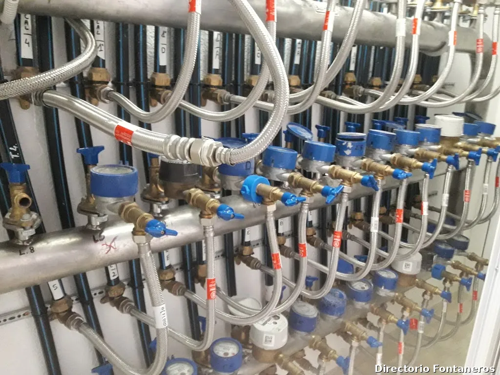 Xavi Termes/ INSTALTERM Boletines e Instalaciones Electricidad Agua Gas Aire Acondicionado