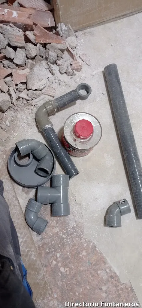 Fontanero,electricista,pintor, reformas, lampista