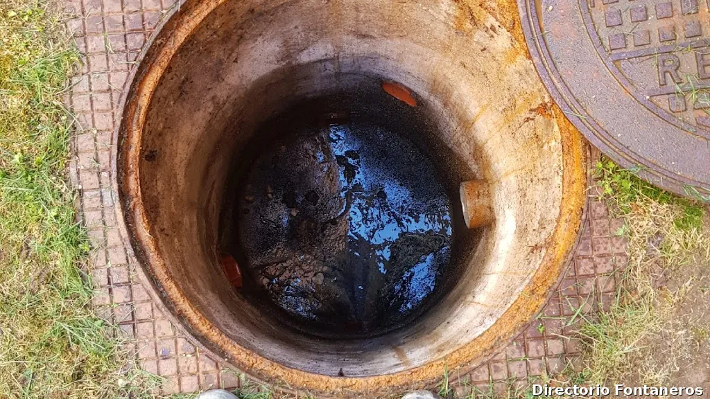 Obras De Poceria ECA SL | Desatrancos y Limpiezas | Fosas Sépticas y Tuberías