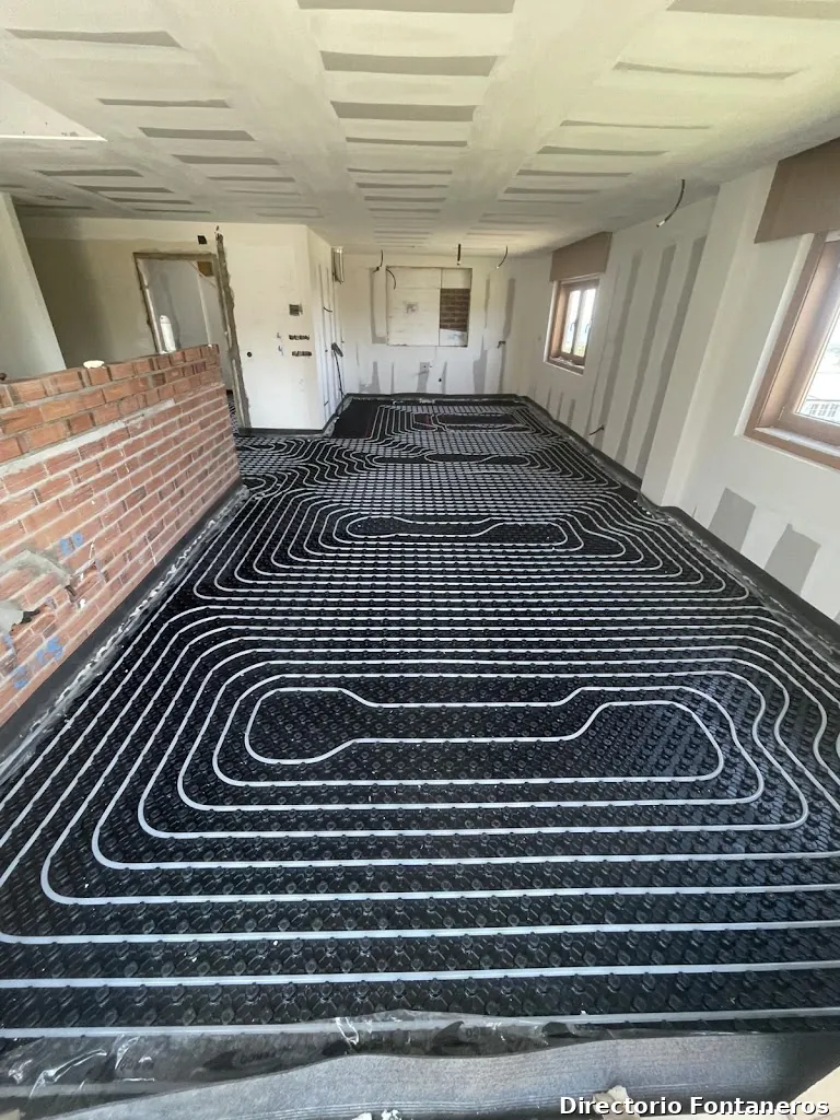 EL FONTANERO DE CUNIT